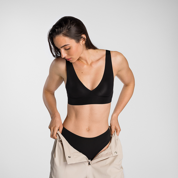 4.0 Women's Everyday Thong in Black