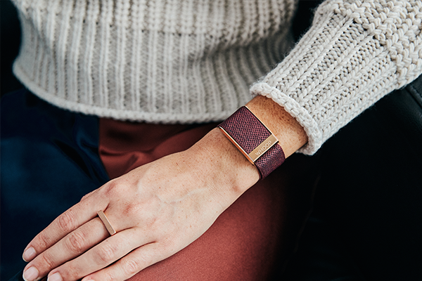 4.0 Ember with Rose Gold SuperKnit Luxe Band