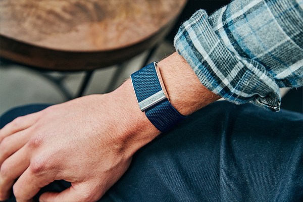 4.0 Midnight with Platinum SuperKnit Luxe Band